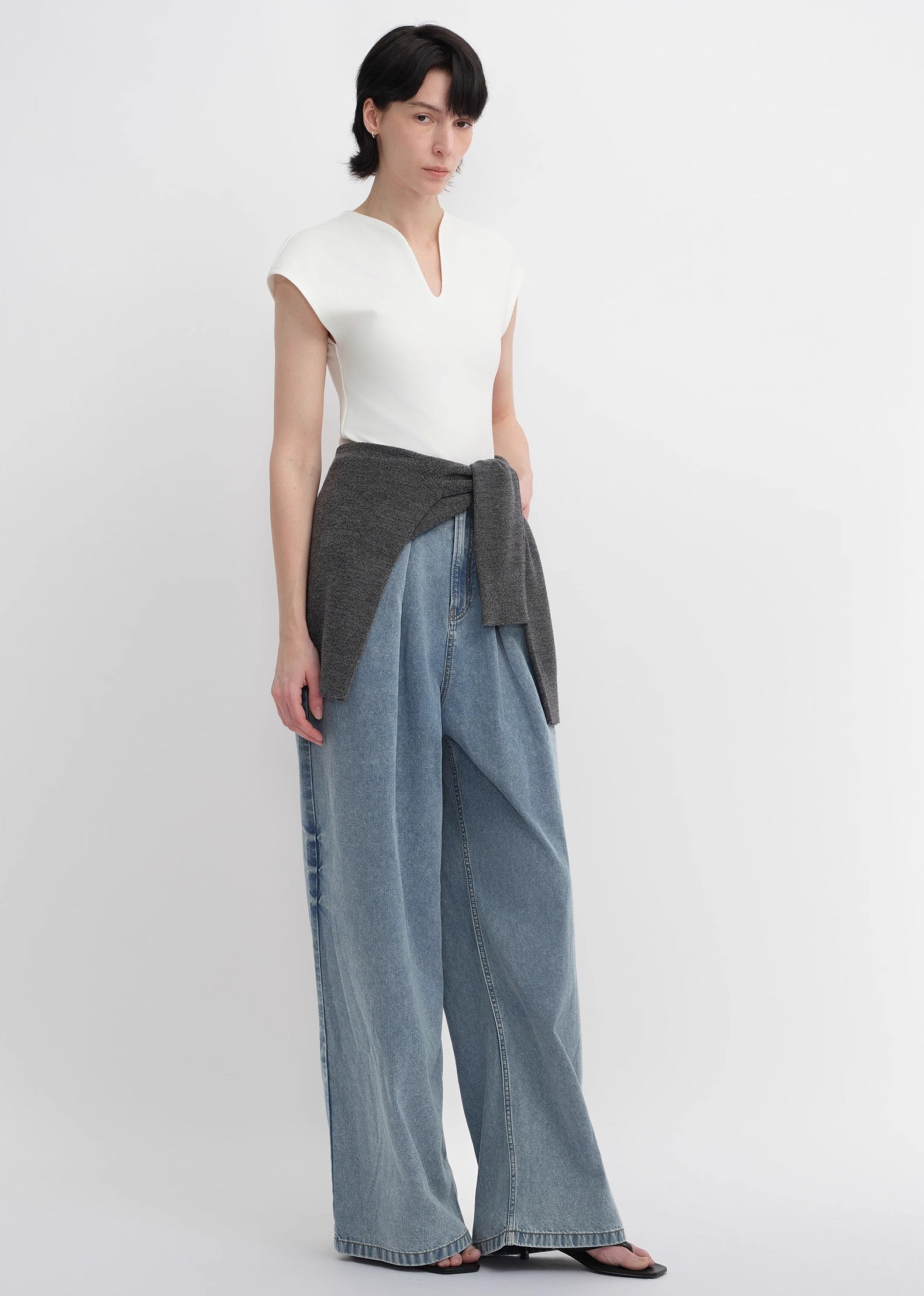 Soft Tencel Cotton Pleated Loose Straight Wide-Leg Jeans – Light Structure