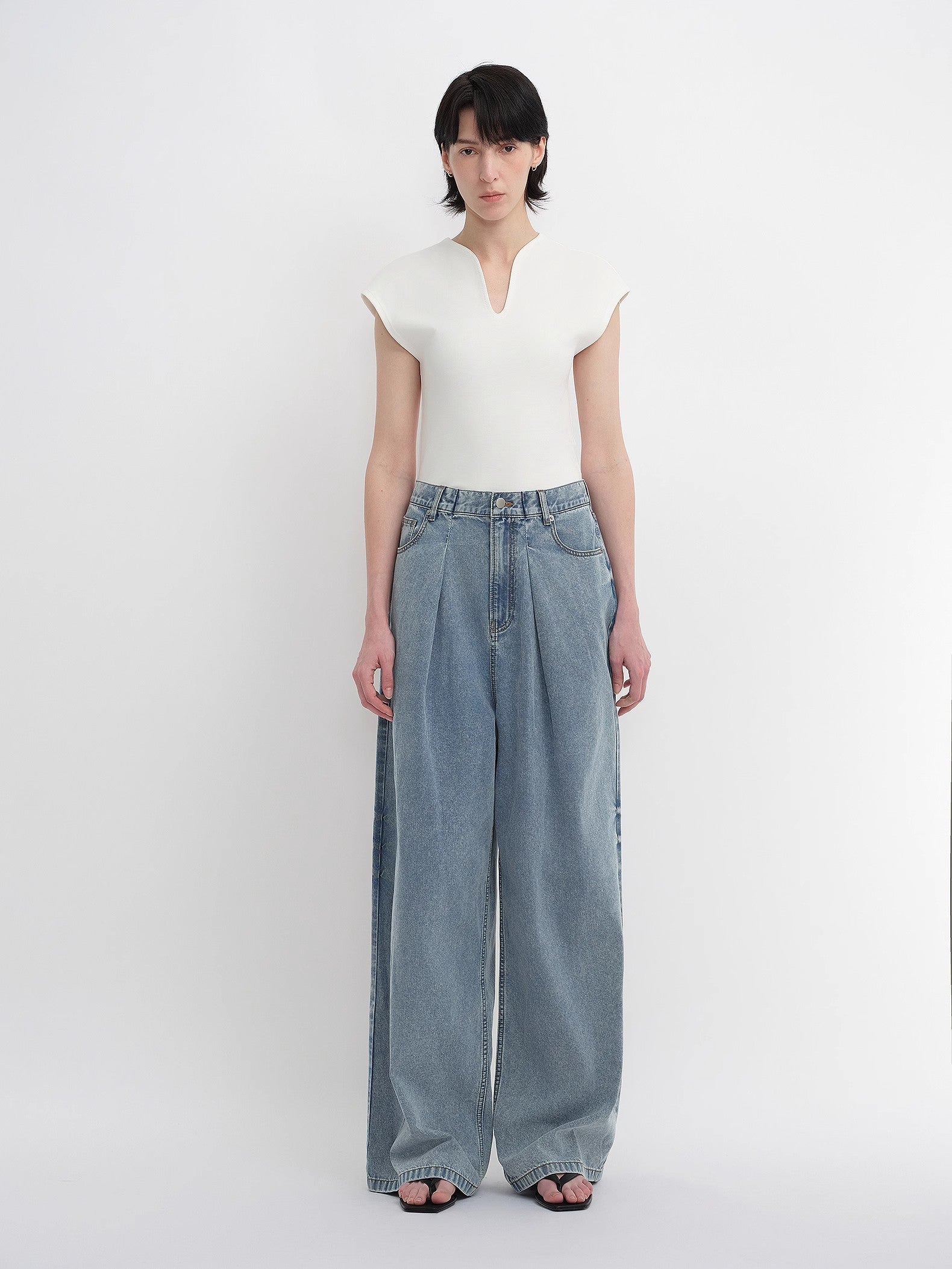 Soft Tencel Cotton Pleated Loose Straight Wide-Leg Jeans – Light Structure