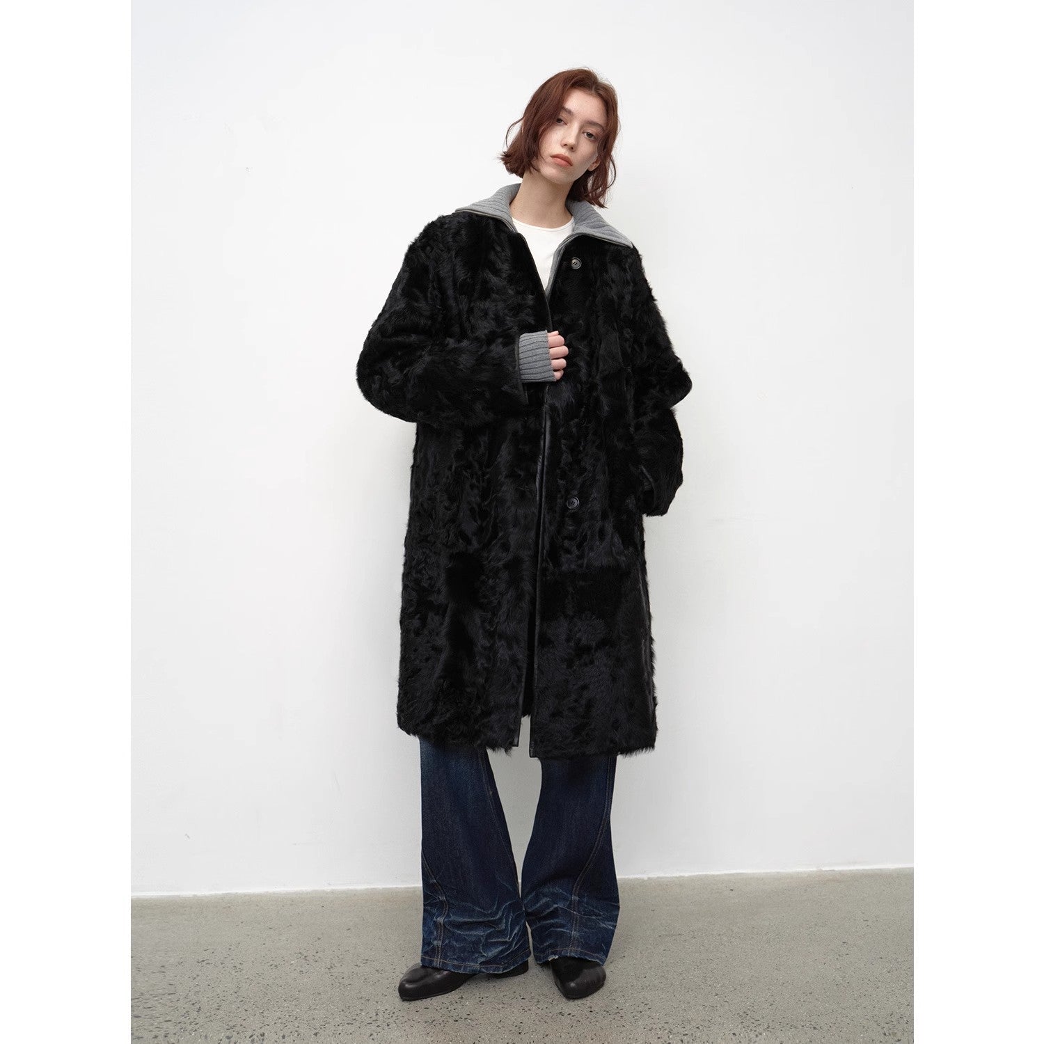 “Roman Theater” Sheepskin Fur Long Straight Coat – Round Neck Winter Style