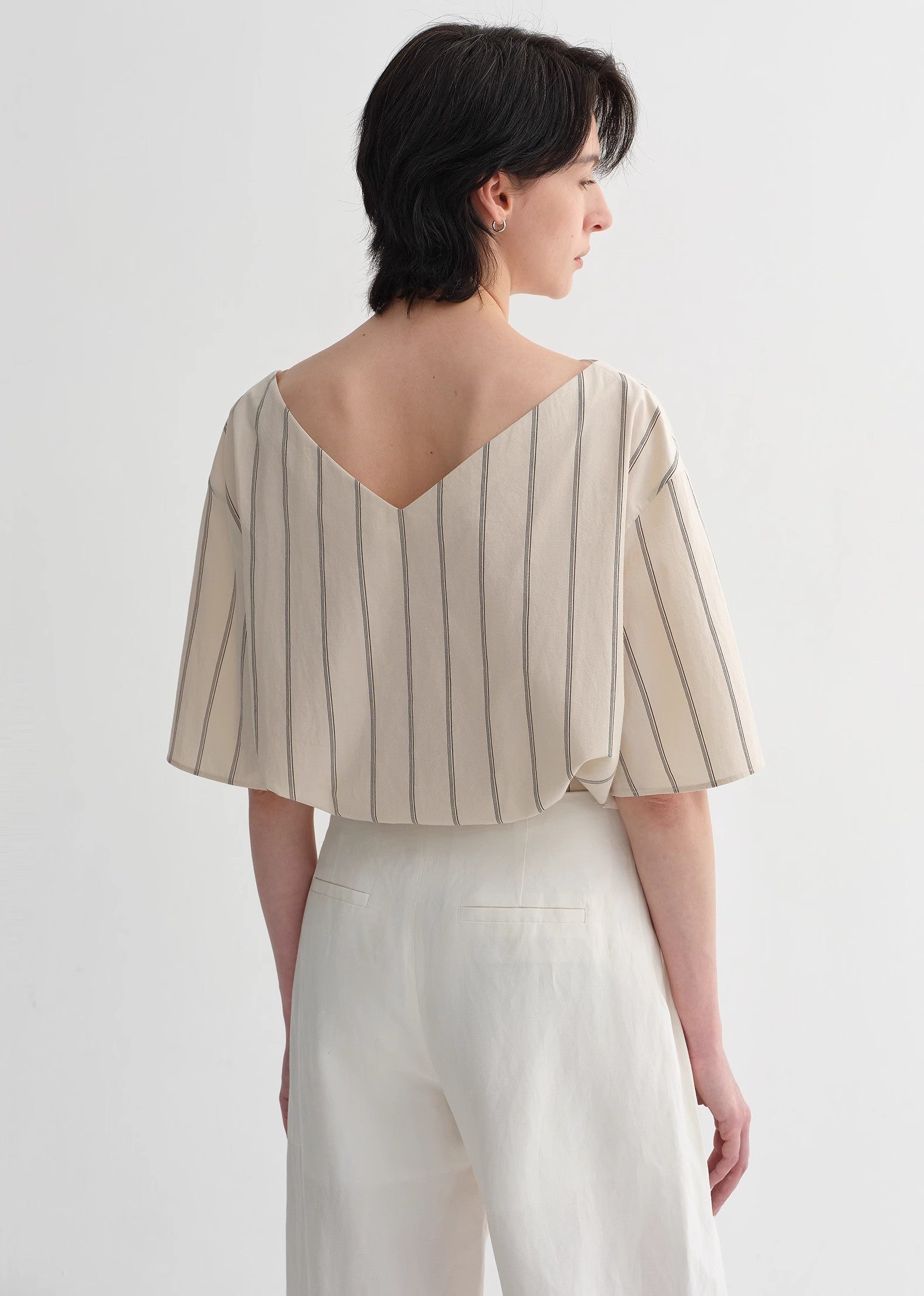 Relaxed Short-Sleeve Shirt – High-Quality Long-Staple Cotton Simple Style