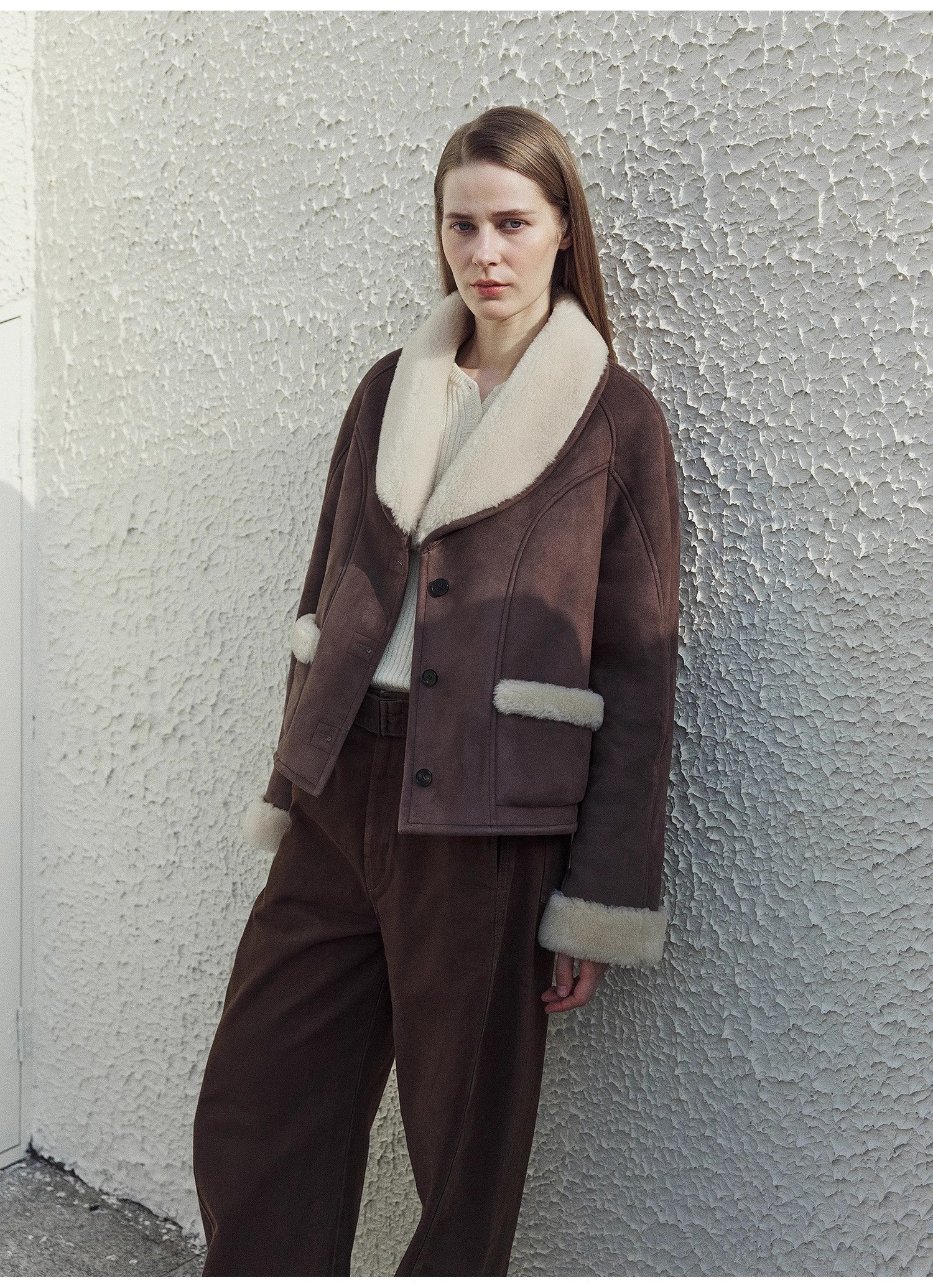 “Pure Era” High-Quality Lamb Wool Short Fur Coat – Contrast Fruit Collar