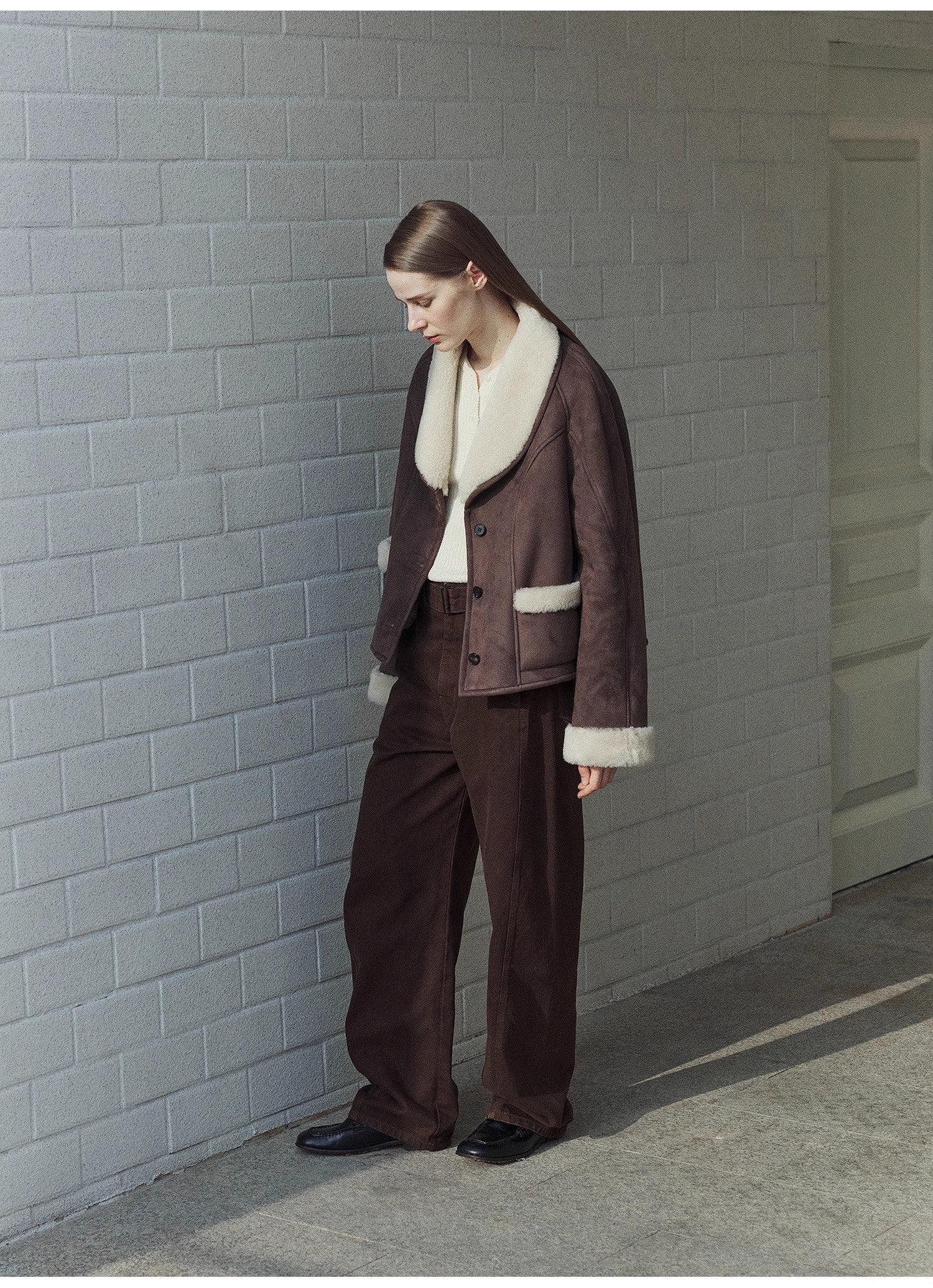 “Pure Era” High-Quality Lamb Wool Short Fur Coat – Contrast Fruit Collar